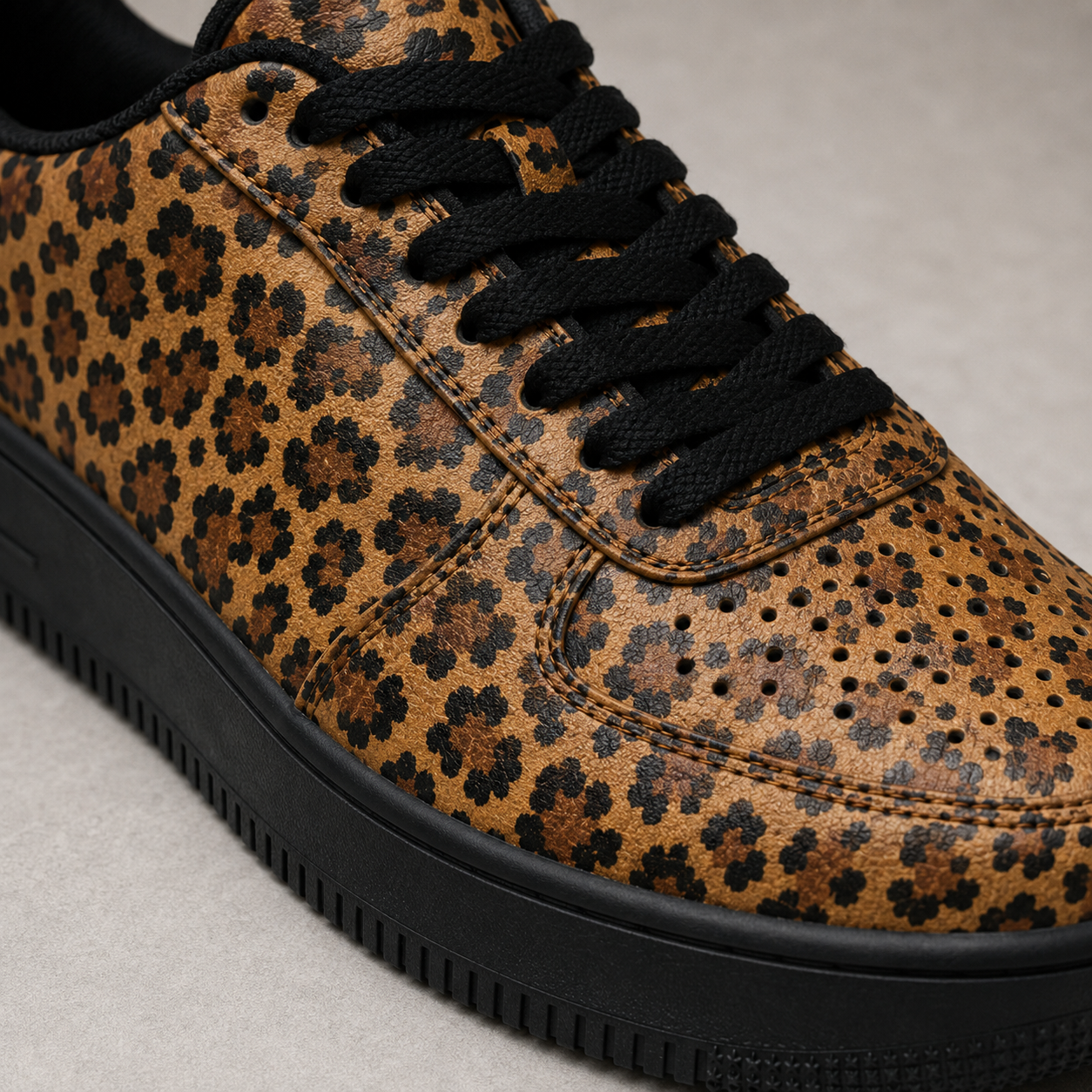 Leopard-print flat shoes
