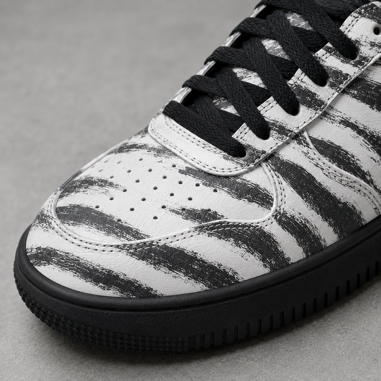 Zebra-patterned flat shoes