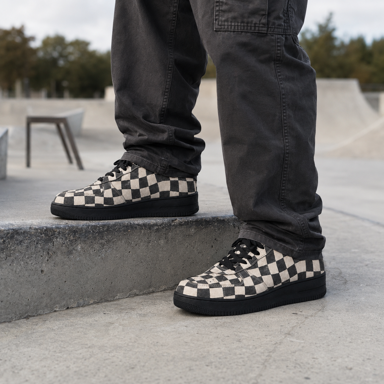 Checkered flat shoes